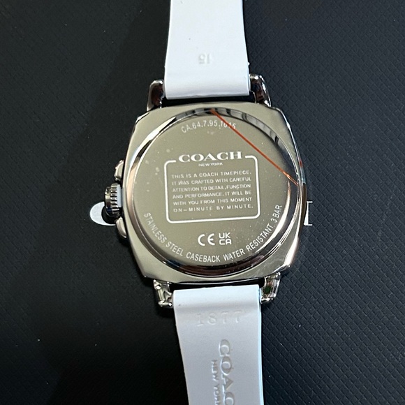 Coach Boyfriend Watch With 34mm Silver Face & White Silicone Band. - Picture 3 of 7